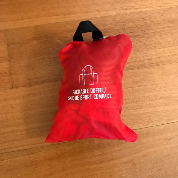 Red, black & white packable duffel bag - Picture 6 of 6